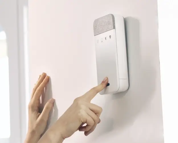 SOS-alarm på vegg SOS-alarm på vegg