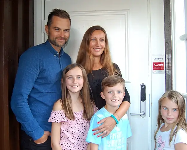 Familien Blanck nyter en nøkkelfri hverdag Familien Blanck nyter en nøkkelfri hverdag