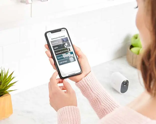 Videoovervåkning via Arlo app Videoovervåkning via Arlo app