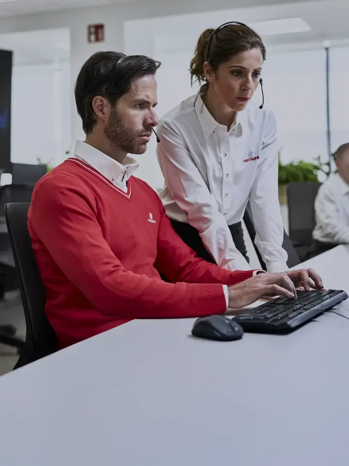 Operatører på alarmstasjonen