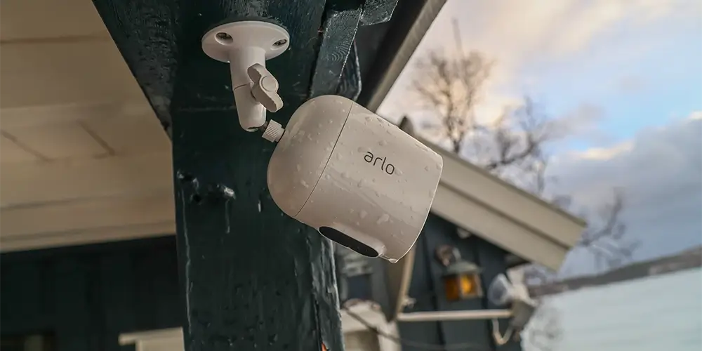 arlo kamera på hytteveggen arlo kamera på hytteveggen