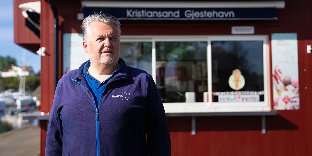 Kjell Anders utenfor Kristiansand Gjestehavn