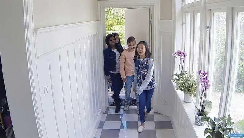 Barn i gang oppdages av smartkamera