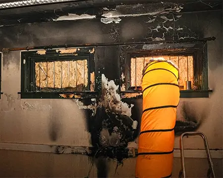 Brannskader på kontoret til Anders