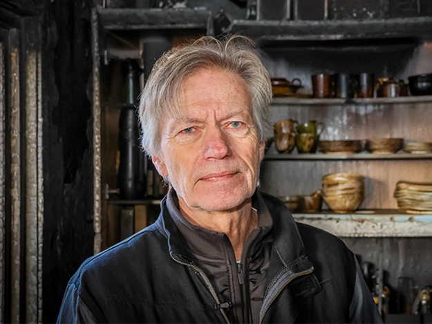 Nedbrent hus hos Torbjørn