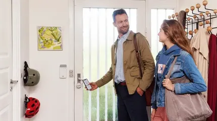 Familie med boligalarm fra Verisure