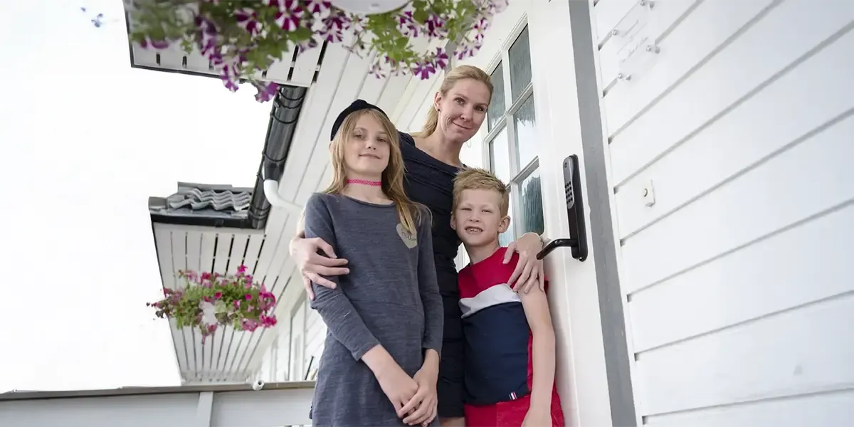 Familien Heunicke med Yale Doorman elektronisk dørlås