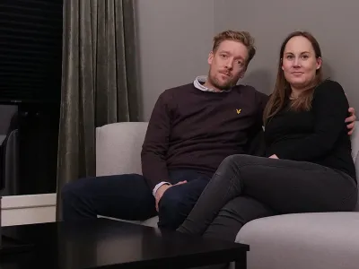 Joakim og Janne i sofaen