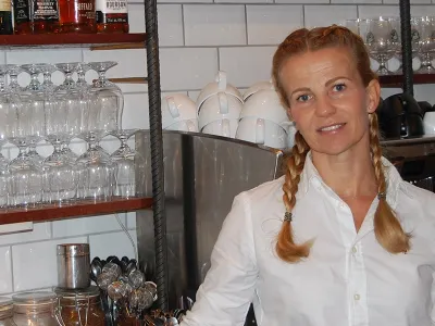 Tonje fra Rust i baren
