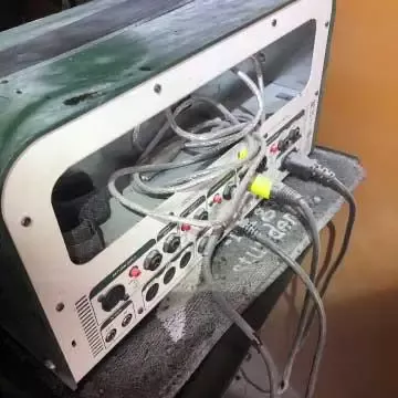 Boksen som regulerer varmekablene i gulvet