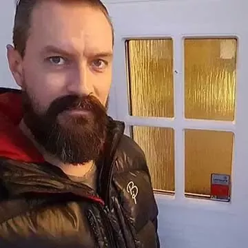 Tor Voldsund skryter av vanndetektor